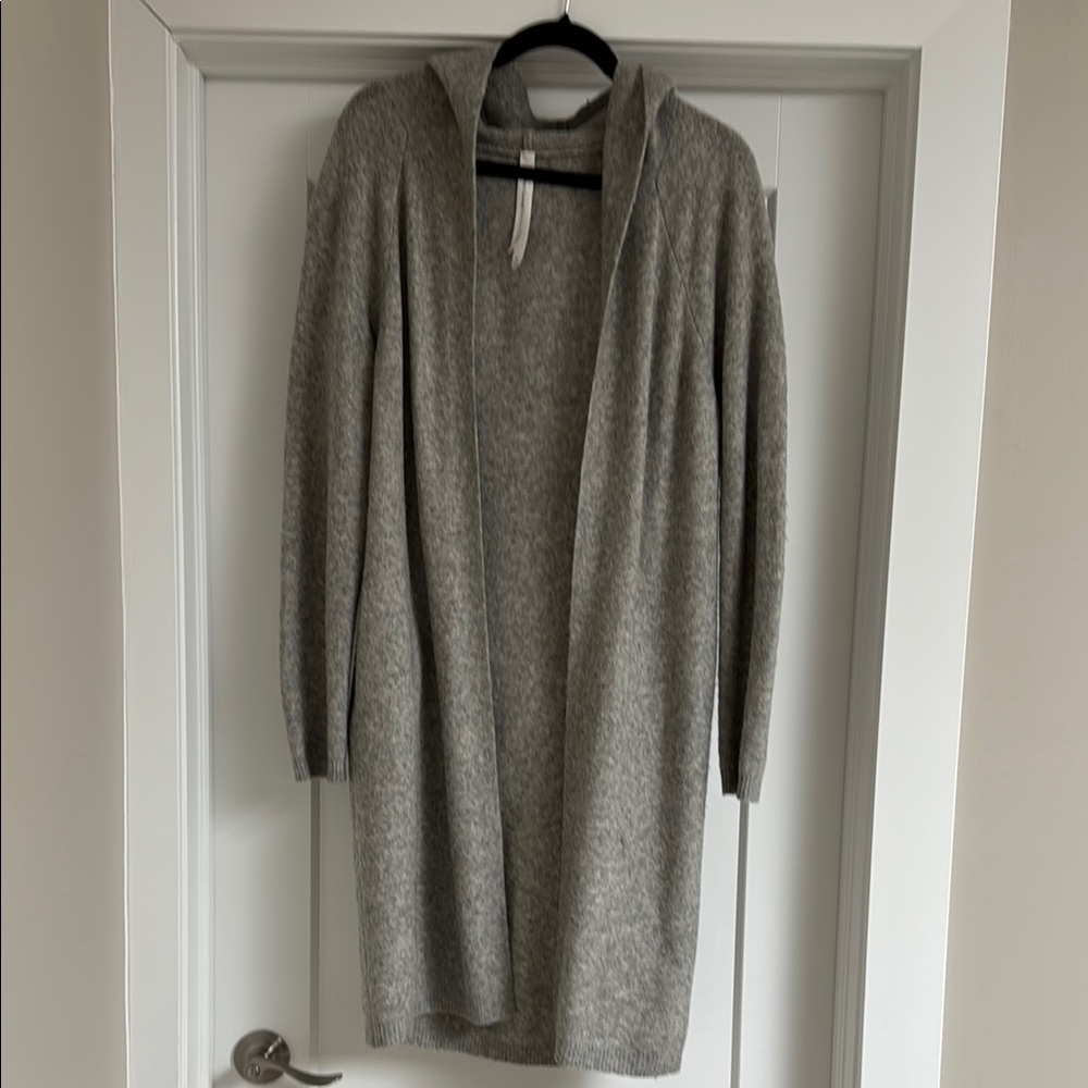 Gray Women's Sweater from Aritzia, (brand Babaton) in excellent condition